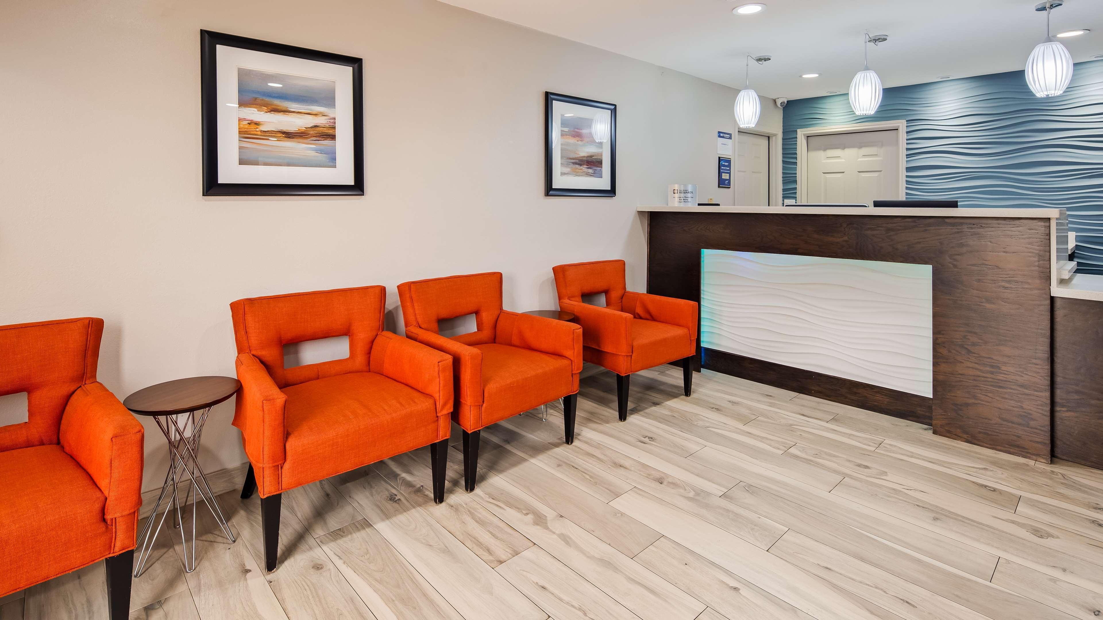 Best Western Executive Inn Маршъл Интериор снимка