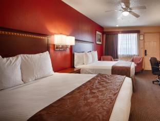 Best Western Executive Inn Маршъл Стая снимка