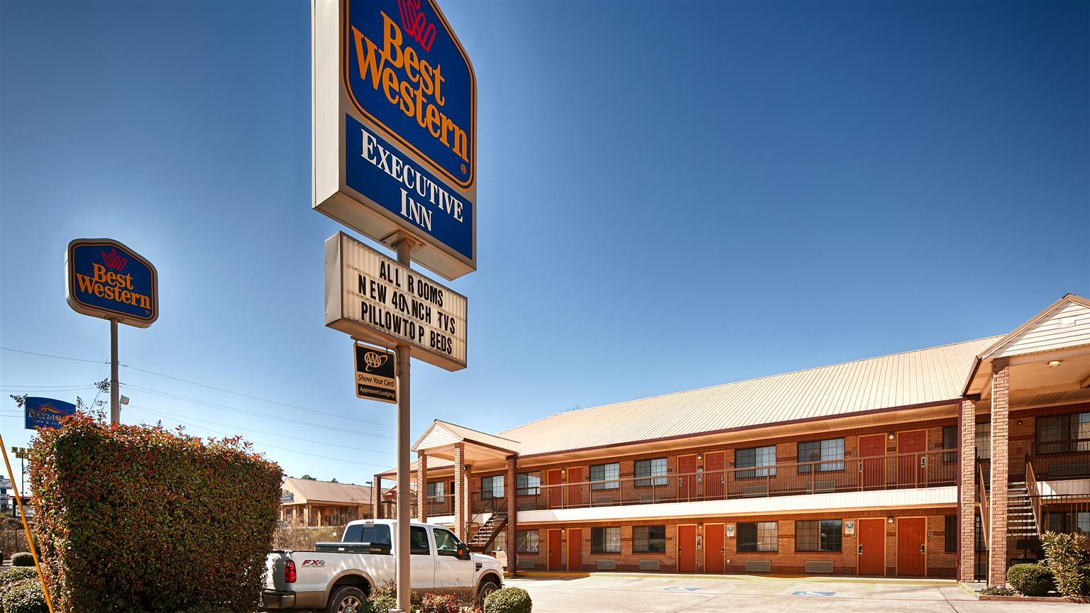 Best Western Executive Inn Маршъл Екстериор снимка